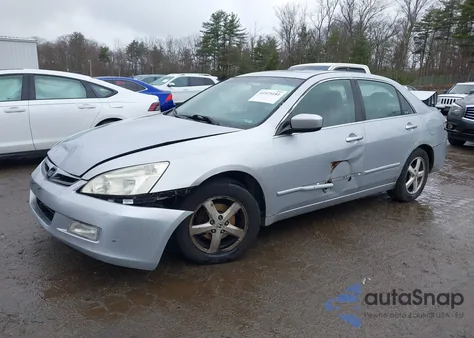 2005 Honda Accord 2.4 Ex from USA, damaged, VIN 1HGCM56875A021409